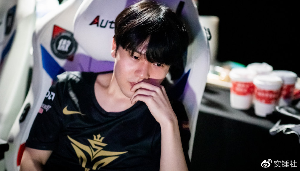 Rookie完整赛程请查收冲上热搜(rookie比赛记录)